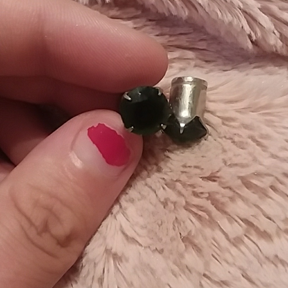 Size 0 gagues